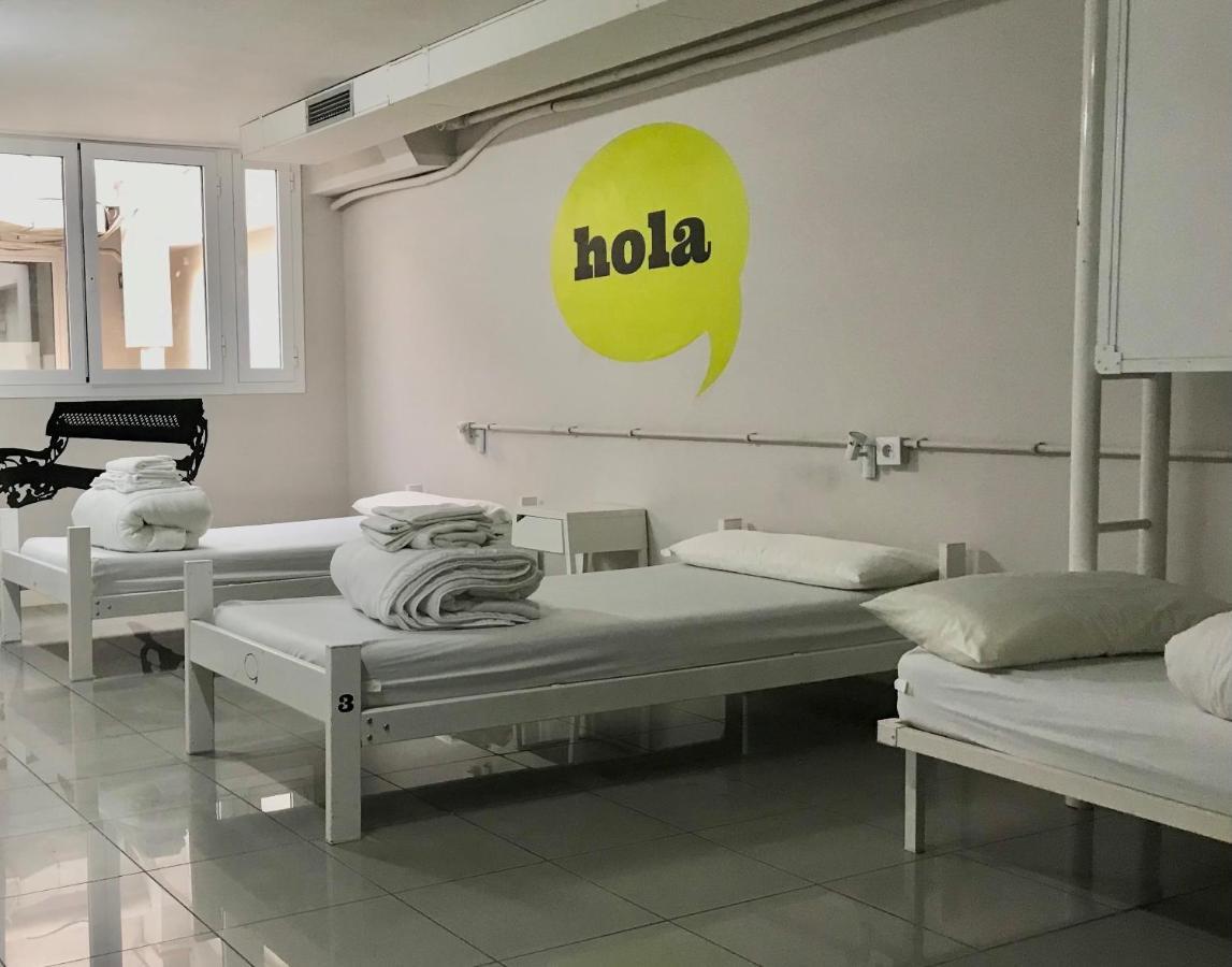 Hola Hostal Eixample Барселона Экстерьер фото